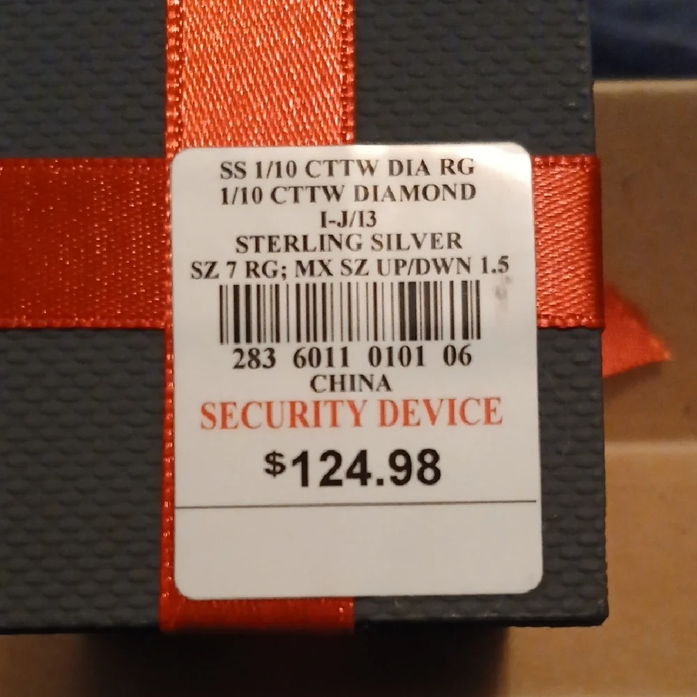 Sterling Silver 1/10CT TW Diamond Ring Size 7